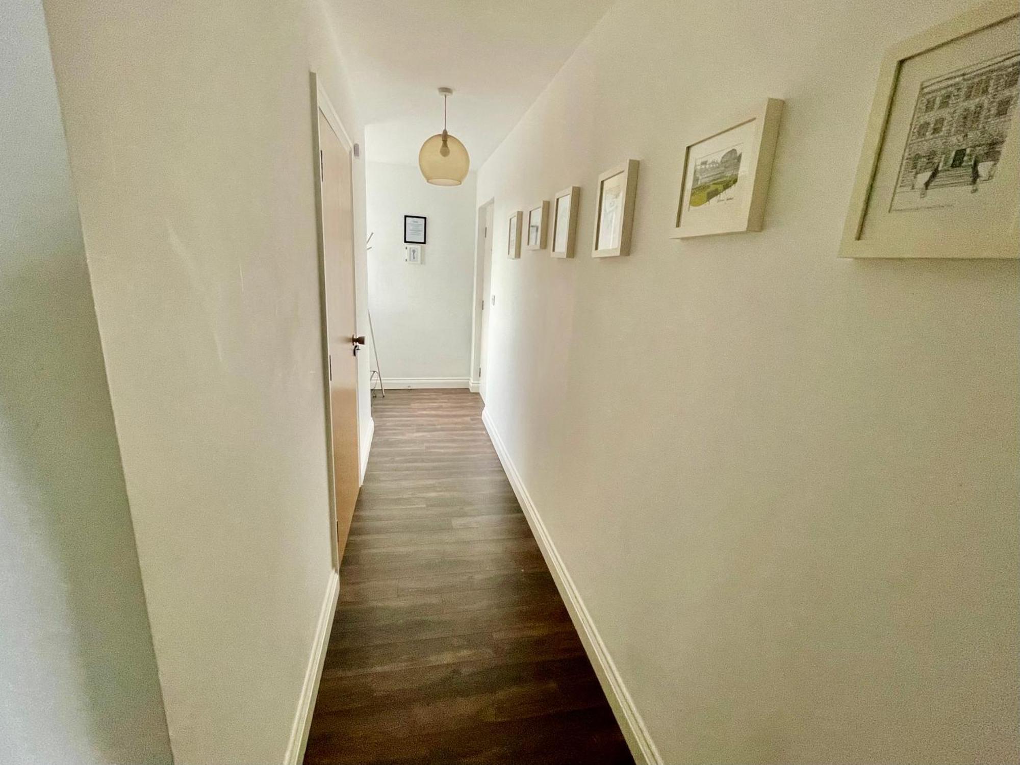 2 Bedroom City-Centre Apartment With Free Parking Белфаст Екстериор снимка